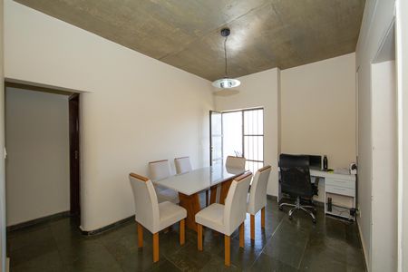 Apartamento à venda com 3 quartos, 127m² em Santa Lúcia, Belo Horizonte
