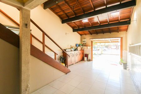 Garagem de casa à venda com 5 quartos, 248m² em Igara, Canoas