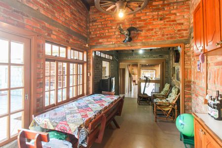 Área gourmet de casa à venda com 5 quartos, 248m² em Igara, Canoas