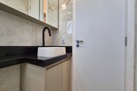 Banheiro de apartamento para alugar com 2 quartos, 43m² em Jardim Ibirapuera, Campinas