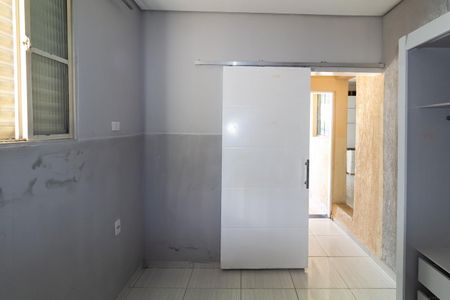 Quarto 3 de casa para alugar com 3 quartos, 180m² em Parque Santa Madalena, São Paulo
