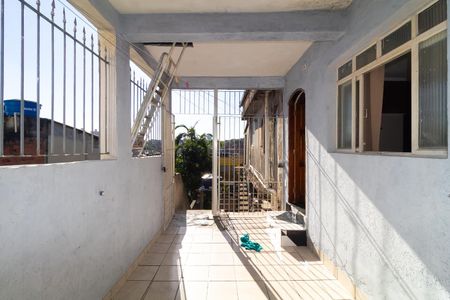 Área de Serviço de casa para alugar com 3 quartos, 180m² em Parque Santa Madalena, São Paulo