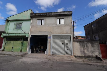 Fachada de casa para alugar com 1 quarto, 58m² em Jardim Vila Rica, Santo André