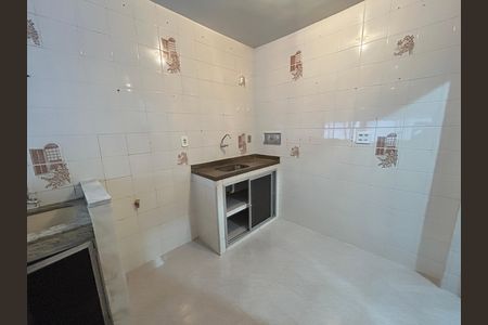 Cozinha de apartamento à venda com 2 quartos, 52m² em Jardim Sulacap, Rio de Janeiro