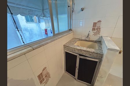 Área de Serviço de apartamento à venda com 2 quartos, 52m² em Jardim Sulacap, Rio de Janeiro