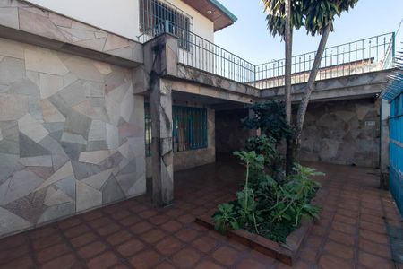 Garagem de casa para alugar com 5 quartos, 250m² em Jardim Brasil (zona Norte), São Paulo
