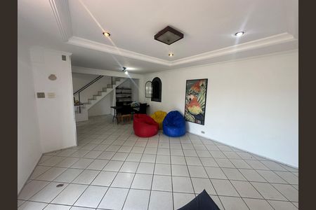 Sala de casa para alugar com 3 quartos, 160m² em Parque Prainha, São Vicente