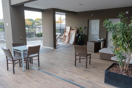 Apartamento para alugar com 40m², 2 quartos e 1 vaga Apartamento para alugar com 40m², 2 quartos e 1 vagaÁrea comum - Piscina