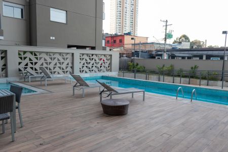 Apartamento para alugar com 40m², 2 quartos e 1 vaga Apartamento para alugar com 40m², 2 quartos e 1 vagaÁrea comum - Piscina