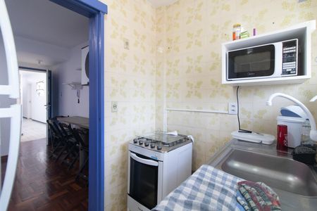 Cozinha de apartamento para alugar com 1 quarto, 40m² em Centro Histórico, Porto Alegre