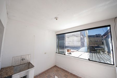 Área de serviço de casa para alugar com 1 quarto, 40m² em Parque Luis Mucciolo, São Paulo