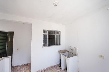 Área de serviço de casa para alugar com 1 quarto, 40m² em Parque Luis Mucciolo, São Paulo