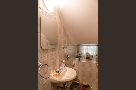 Lavabo de casa para alugar com 4 quartos, 125m² em Vila Rosalia, Guarulhos