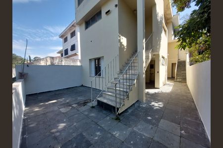 Quintal de casa para alugar com 4 quartos, 241m² em Santo Amaro, São Paulo