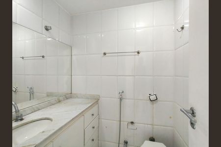 Banheiro Corredor de apartamento à venda com 3 quartos, 70m² em Praça da Bandeira, Rio de Janeiro