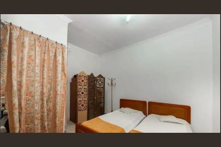 Foto 02 de casa à venda com 4 quartos, 166m² em Vila Gomes Cardim, São Paulo