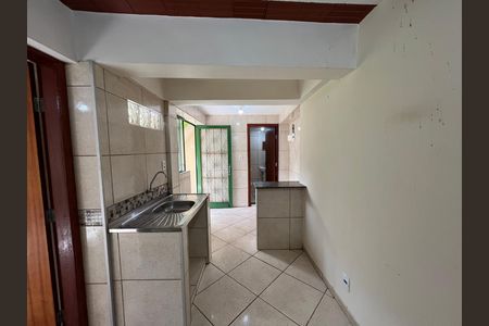 Cozinha de kitnet/studio para alugar com 1 quarto, 45m² em Milanez, Contagem