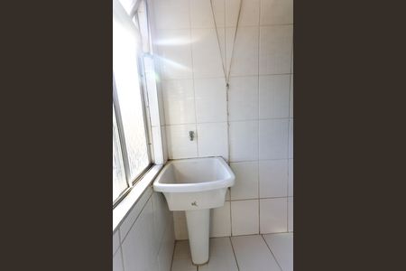 Área de Serviço de apartamento para alugar com 3 quartos, 60m² em Parque Pinheiros, Taboão da Serra