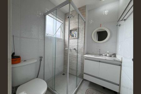 Banheiro de apartamento à venda com 2 quartos, 69m² em Retiro, Jundiaí