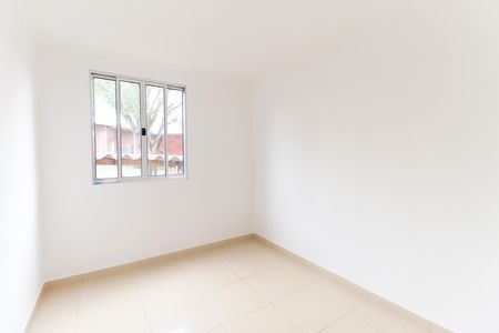Quarto 2 de apartamento para alugar com 2 quartos, 48m² em Conjunto Habitacional Inácio Monteiro, São Paulo