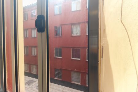 Vista da Sala de apartamento para alugar com 2 quartos, 48m² em Conjunto Habitacional Inácio Monteiro, São Paulo