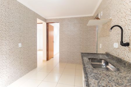 Cozinha de apartamento para alugar com 2 quartos, 48m² em Conjunto Habitacional Inácio Monteiro, São Paulo