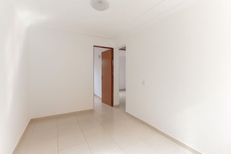 Sala de apartamento para alugar com 2 quartos, 48m² em Conjunto Habitacional Inácio Monteiro, São Paulo