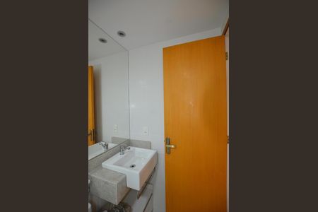 Banheiro Social de apartamento à venda com 2 quartos, 72m² em Vila Valqueire, Rio de Janeiro