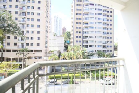 varanda  de kitnet/studio para alugar com 1 quarto, 32m² em Parque Fernanda, São Paulo