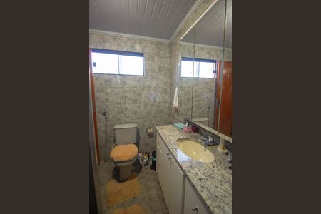 Casa à venda com 250m², 5 quartos e 3 vagasLavabo