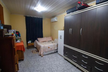 Casa à venda com 250m², 5 quartos e 3 vagasSuíte