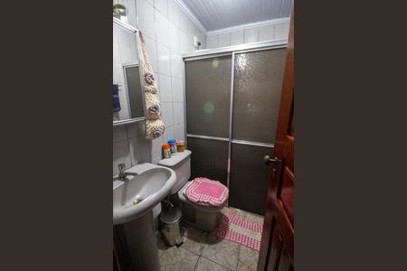 Casa à venda com 250m², 5 quartos e 3 vagasBanheiro social