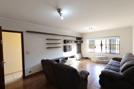 Sala de Estar de casa para alugar com 4 quartos, 199m² em Campo Grande, São Paulo