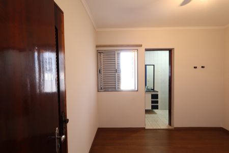 Quarto 1 - Suíte 1 de casa para alugar com 4 quartos, 199m² em Campo Grande, São Paulo