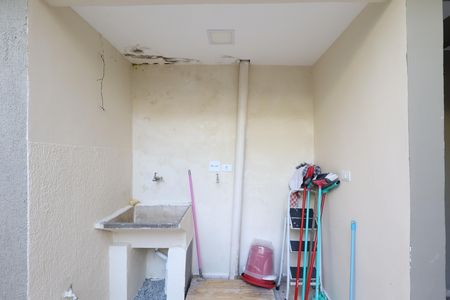 Quintal e área de Serviço de casa para alugar com 4 quartos, 199m² em Campo Grande, São Paulo