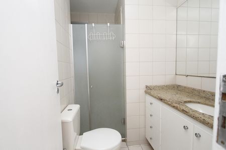 Banheiro Social de apartamento para alugar com 3 quartos, 86m² em Vila Paris, Belo Horizonte