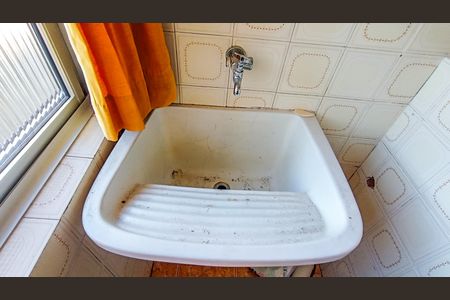 Área de serviço de apartamento para alugar com 1 quarto, 38m² em Santo Antônio, Porto Alegre