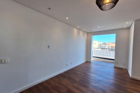 Apartamento para alugar com 64m², 3 quartos e 1 vaga Apartamento para alugar com 64m², 3 quartos e 1 vagaSala