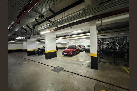 Garagem de apartamento para alugar com 3 quartos, 64m² em Utinga, Santo André