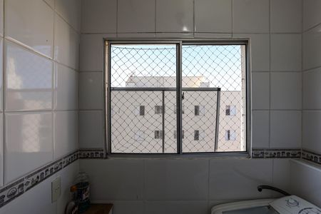 Área de Serviço de apartamento para alugar com 2 quartos, 60m² em Vila Mogilar, Mogi das Cruzes