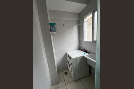Área de serviço de apartamento para alugar com 2 quartos, 47m² em Vila Cascatinha, São Vicente