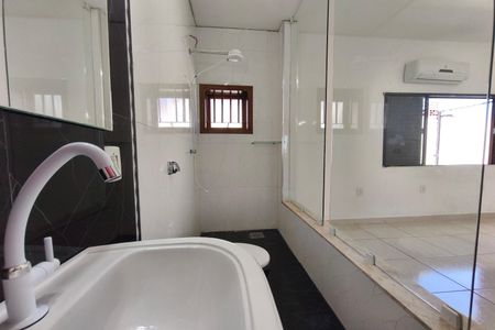 Banheiro Suíte de casa para alugar com 4 quartos, 210m² em Jardim Aurelia, Campinas