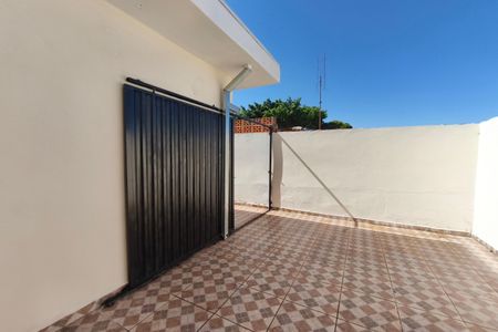 Quintal de casa para alugar com 4 quartos, 210m² em Jardim Aurelia, Campinas