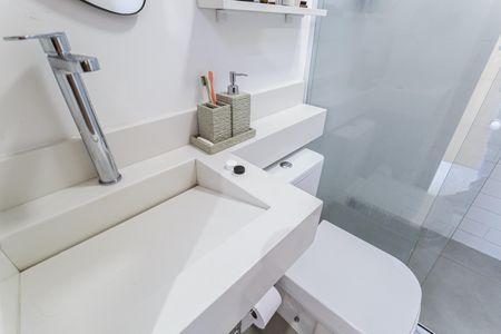 Apartamento à venda com 91m², 2 quartos e 1 vaga Apartamento à venda com 91m², 2 quartos e 1 vagaBanheiro da Suíte 2
