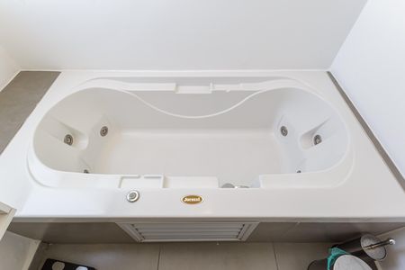 Apartamento à venda com 91m², 2 quartos e 1 vaga Apartamento à venda com 91m², 2 quartos e 1 vagaBanheiro da Suíte 1