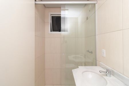 Banheiro Social de apartamento para alugar com 2 quartos, 71m² em Cavalhada, Porto Alegre