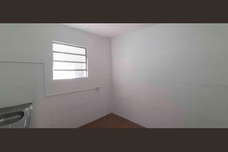 Cozinha de casa para alugar com 1 quarto, 90m² em Rio Pequeno, São Paulo