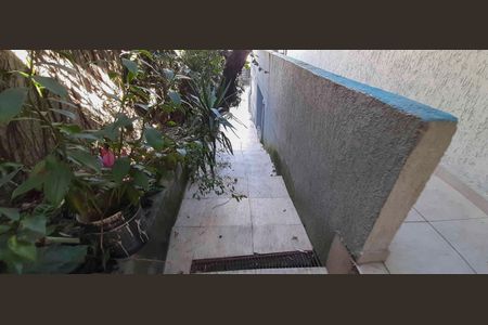 Área externa de casa para alugar com 1 quarto, 90m² em Rio Pequeno, São Paulo
