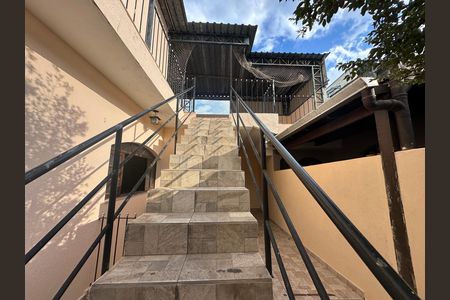 Quintal de casa para alugar com 1 quarto, 50m² em Jardim Belval, Barueri