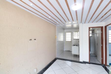 Sala de apartamento para alugar com 2 quartos, 54m² em Cosmos, Rio de Janeiro